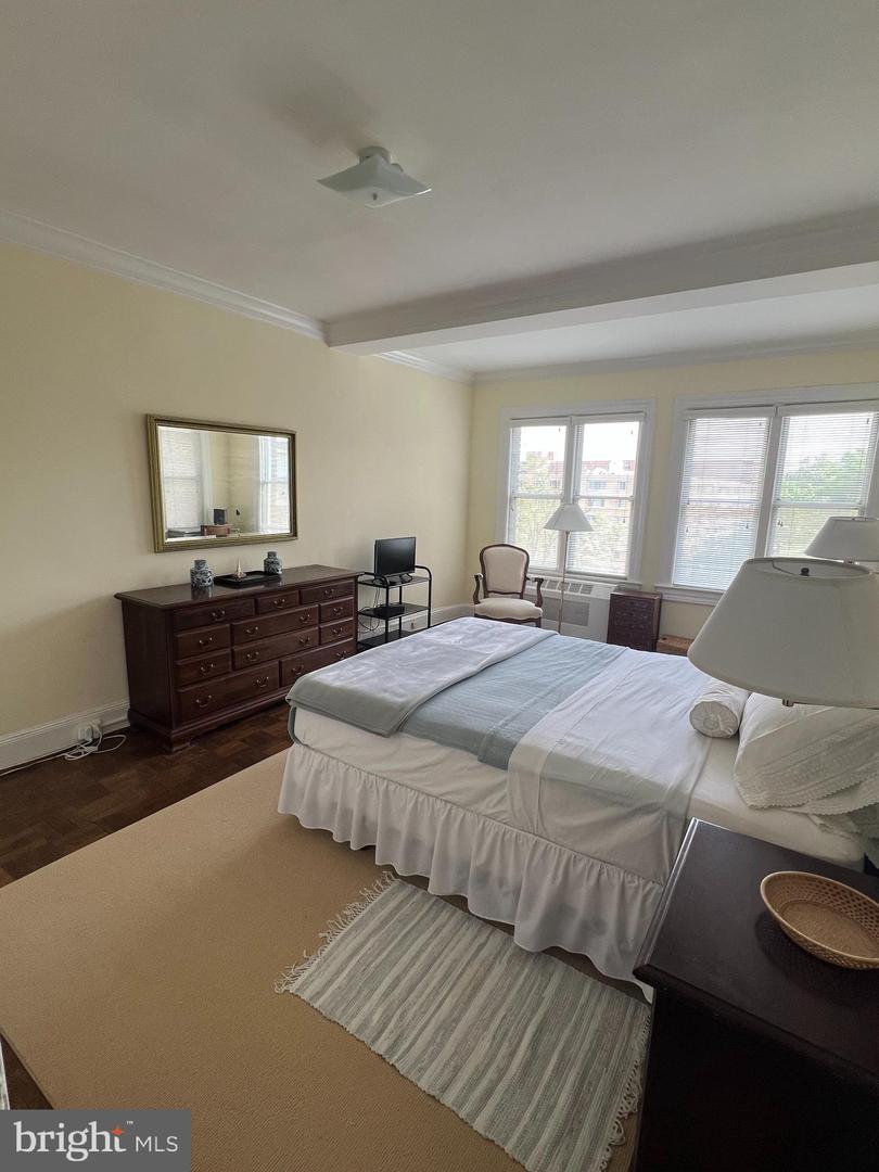4000 CATHEDRAL AVE NW #406B, WASHINGTON, District Of Columbia 20016, 2 Bedrooms Bedrooms, ,1 BathroomBathrooms,Residential,For sale,4000 CATHEDRAL AVE NW #406B,DCDC2204460 MLS # DCDC2204460