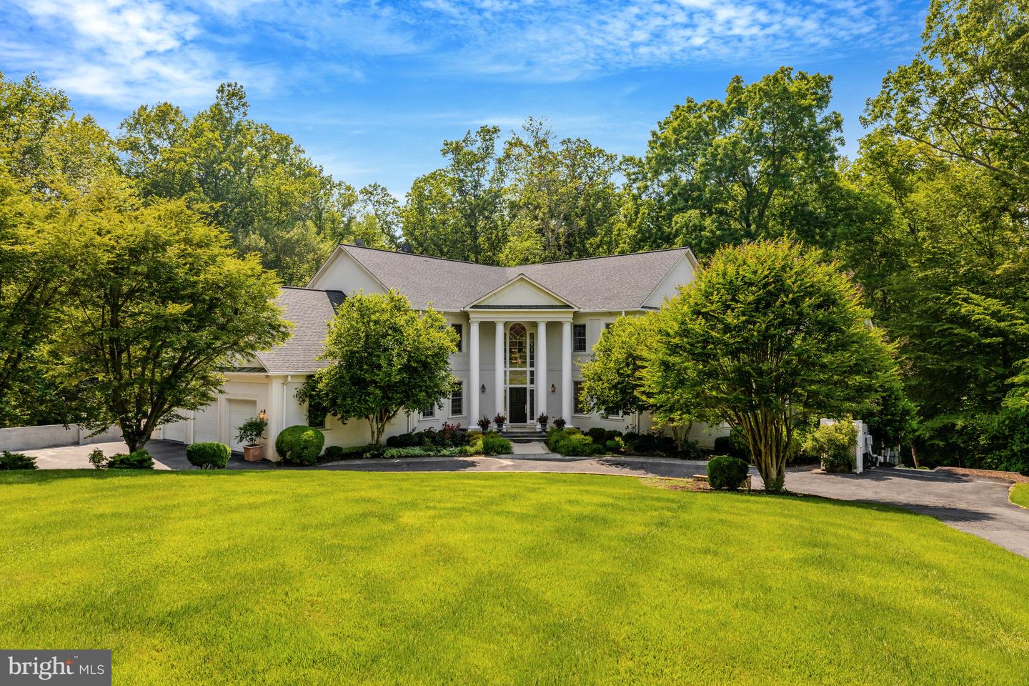 180 RIVER PARK DR, GREAT FALLS, Virginia 22066, 10 Bedrooms Bedrooms, ,8 BathroomsBathrooms,Residential,For sale,180 RIVER PARK DR,VAFX2245536 MLS # VAFX2245536