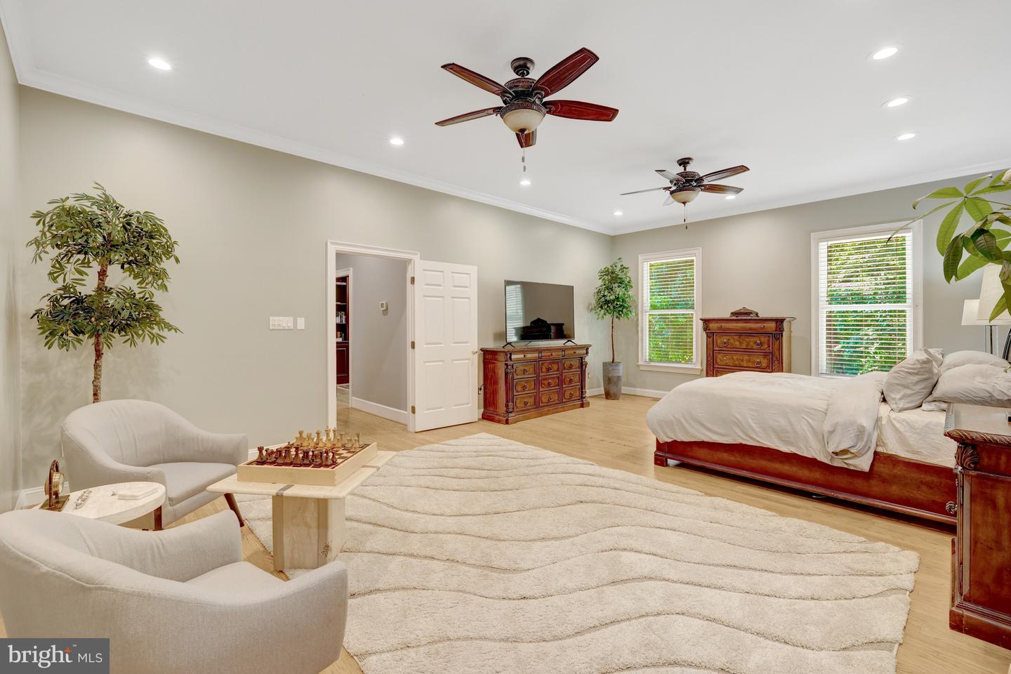 180 RIVER PARK DR, GREAT FALLS, Virginia 22066, 10 Bedrooms Bedrooms, ,8 BathroomsBathrooms,Residential,For sale,180 RIVER PARK DR,VAFX2245536 MLS # VAFX2245536
