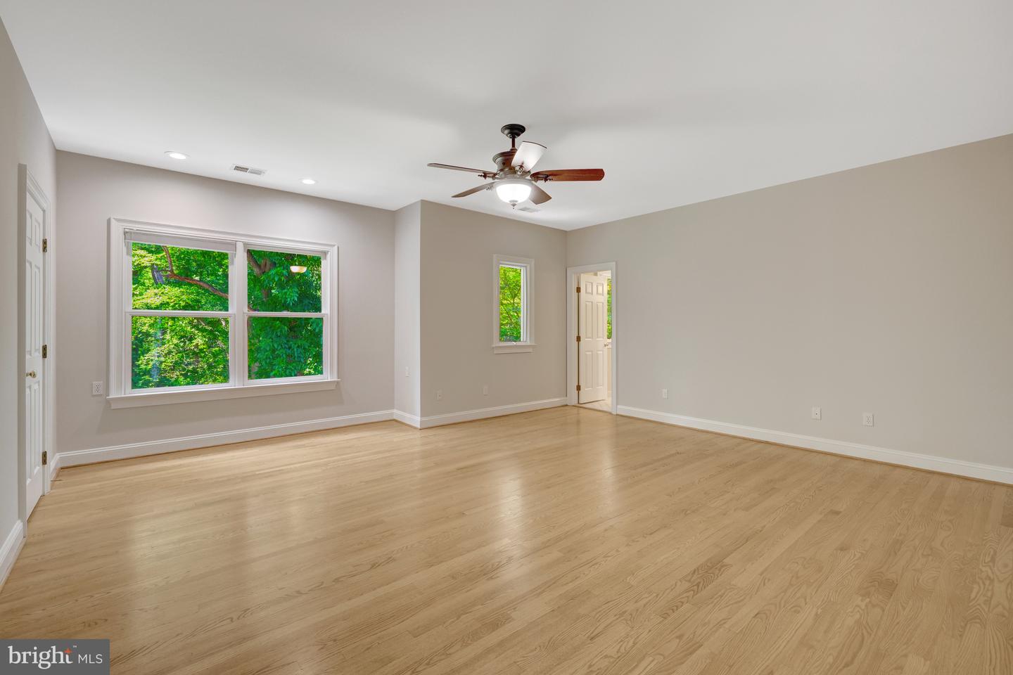 180 RIVER PARK DR, GREAT FALLS, Virginia 22066, 10 Bedrooms Bedrooms, ,8 BathroomsBathrooms,Residential,For sale,180 RIVER PARK DR,VAFX2245536 MLS # VAFX2245536