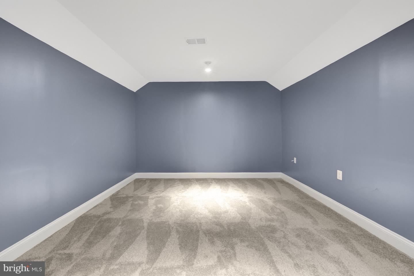 180 RIVER PARK DR, GREAT FALLS, Virginia 22066, 10 Bedrooms Bedrooms, ,8 BathroomsBathrooms,Residential,For sale,180 RIVER PARK DR,VAFX2245536 MLS # VAFX2245536