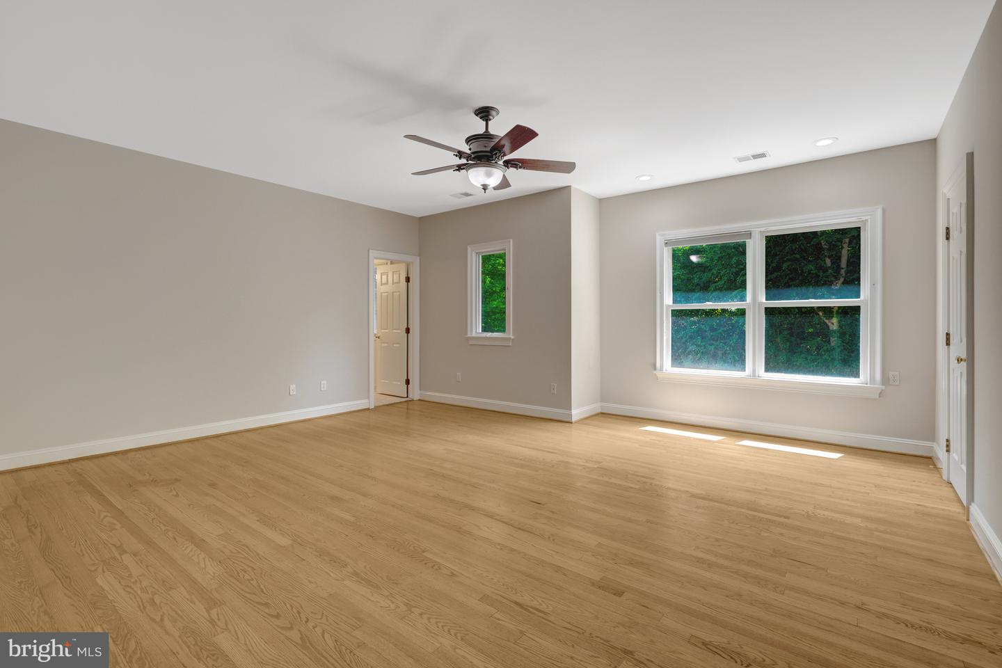 180 RIVER PARK DR, GREAT FALLS, Virginia 22066, 10 Bedrooms Bedrooms, ,8 BathroomsBathrooms,Residential,For sale,180 RIVER PARK DR,VAFX2245536 MLS # VAFX2245536
