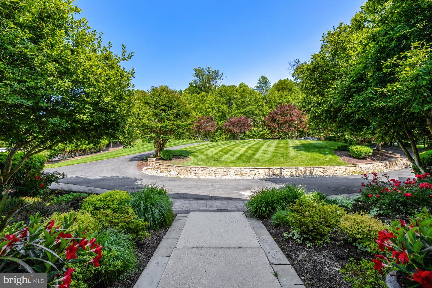 180 RIVER PARK DR, GREAT FALLS, Virginia 22066, 10 Bedrooms Bedrooms, ,8 BathroomsBathrooms,Residential,For sale,180 RIVER PARK DR,VAFX2245536 MLS # VAFX2245536