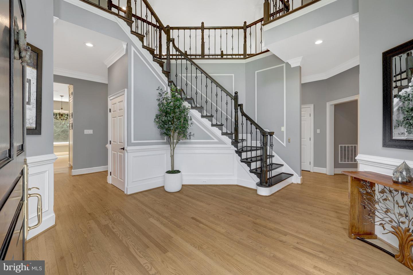180 RIVER PARK DR, GREAT FALLS, Virginia 22066, 10 Bedrooms Bedrooms, ,8 BathroomsBathrooms,Residential,For sale,180 RIVER PARK DR,VAFX2245536 MLS # VAFX2245536