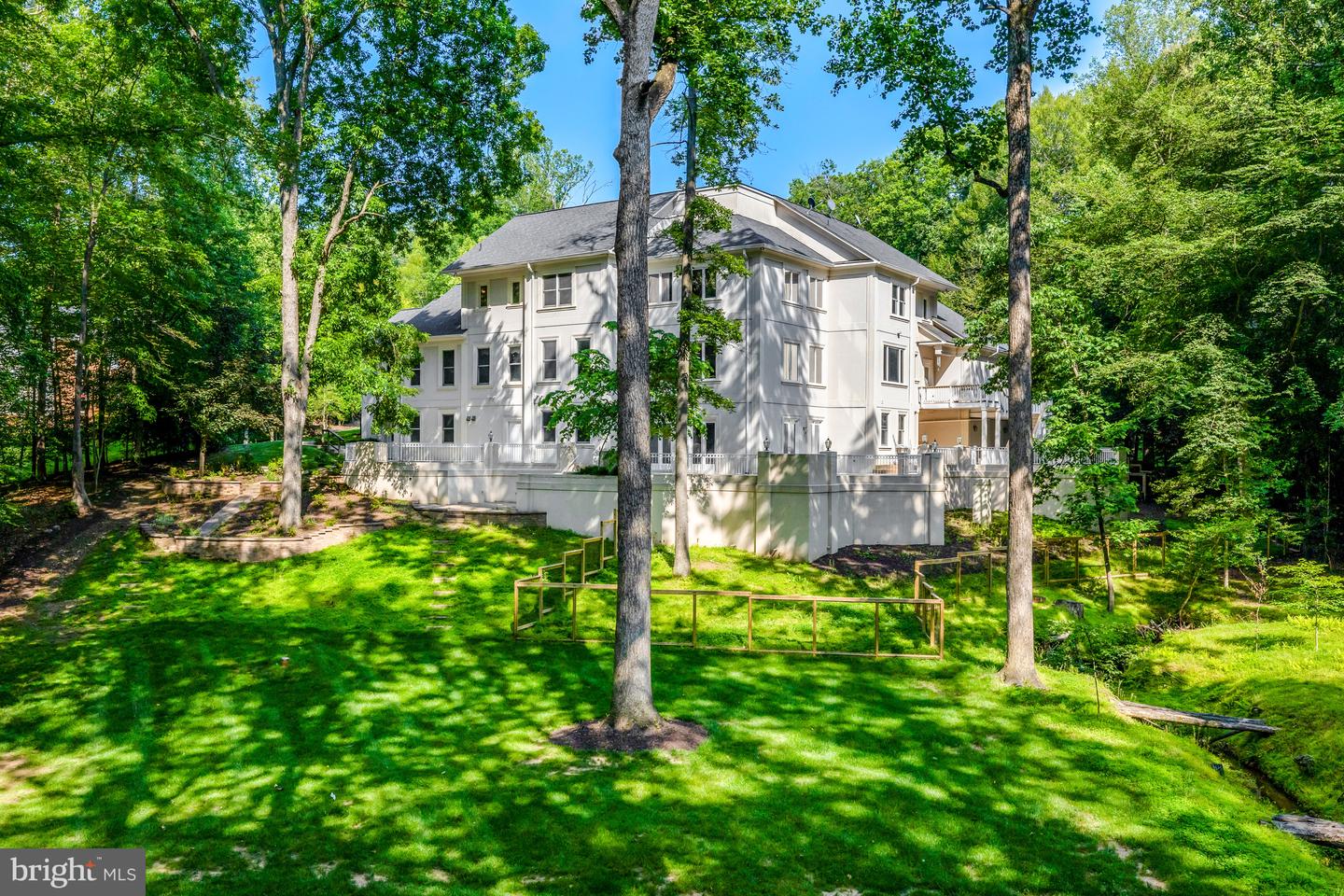 180 RIVER PARK DR, GREAT FALLS, Virginia 22066, 10 Bedrooms Bedrooms, ,8 BathroomsBathrooms,Residential,For sale,180 RIVER PARK DR,VAFX2245536 MLS # VAFX2245536