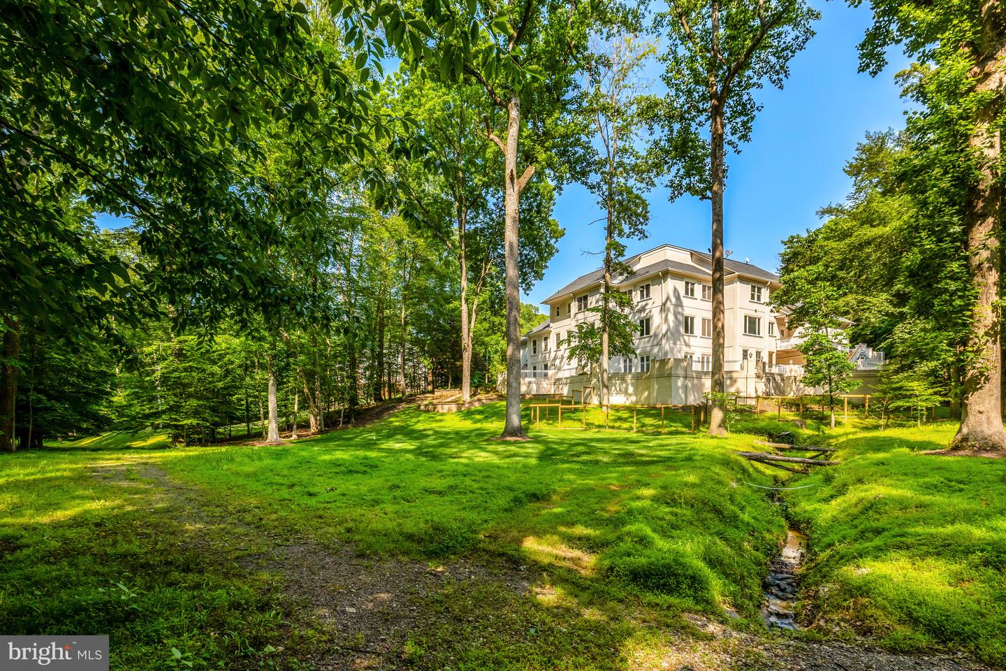 180 RIVER PARK DR, GREAT FALLS, Virginia 22066, 10 Bedrooms Bedrooms, ,8 BathroomsBathrooms,Residential,For sale,180 RIVER PARK DR,VAFX2245536 MLS # VAFX2245536