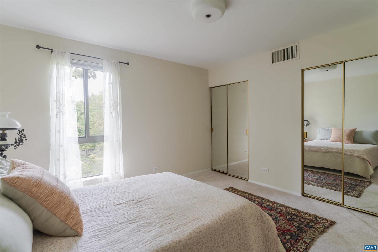 511 N 1ST ST #411, CHARLOTTESVILLE, Virginia 22902, 1 Bedroom Bedrooms, ,1 BathroomBathrooms,Residential,For sale,511 N 1ST ST #411,665489 MLS # 665489