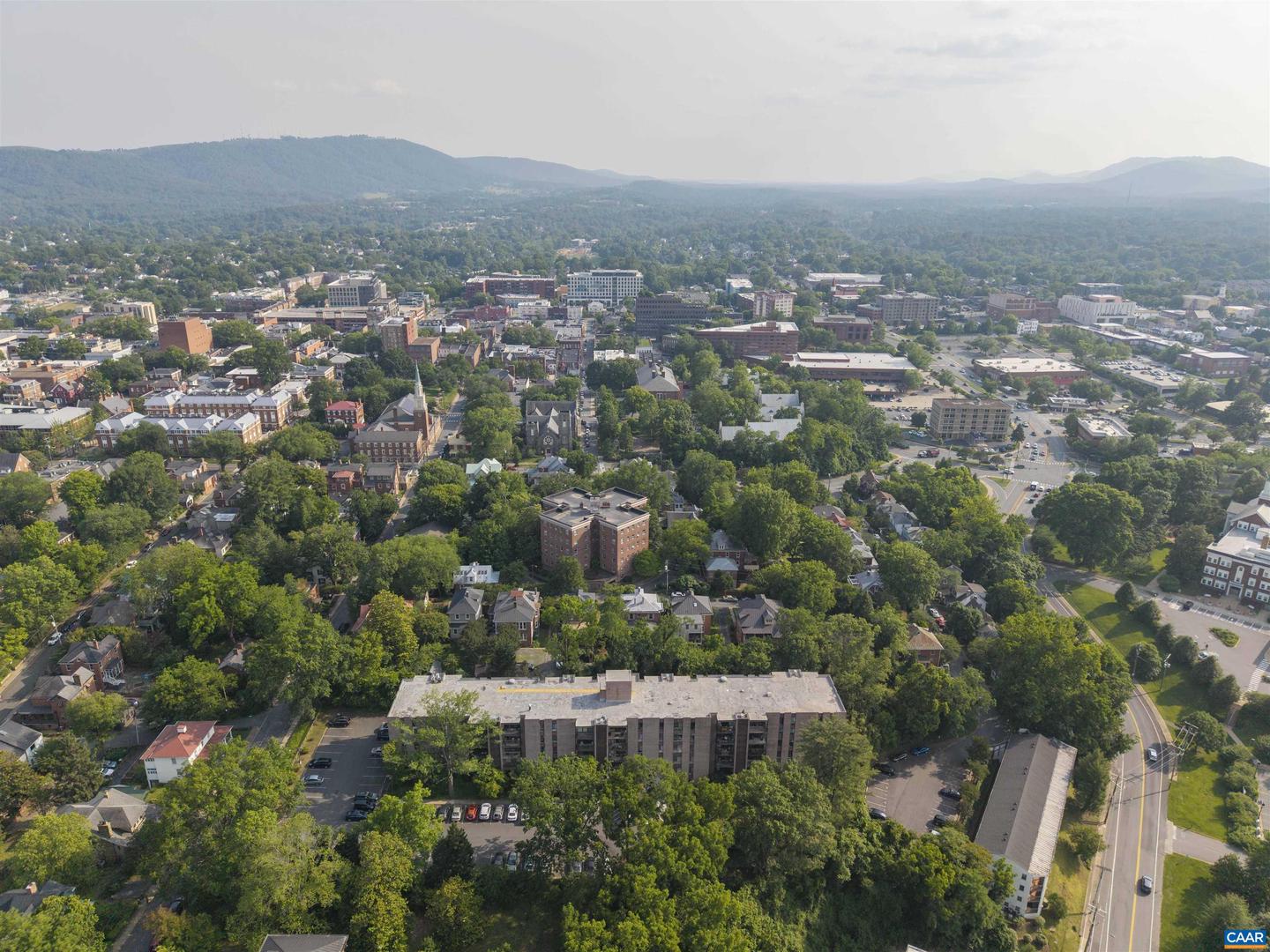 511 N 1ST ST #411, CHARLOTTESVILLE, Virginia 22902, 1 Bedroom Bedrooms, ,1 BathroomBathrooms,Residential,For sale,511 N 1ST ST #411,665489 MLS # 665489