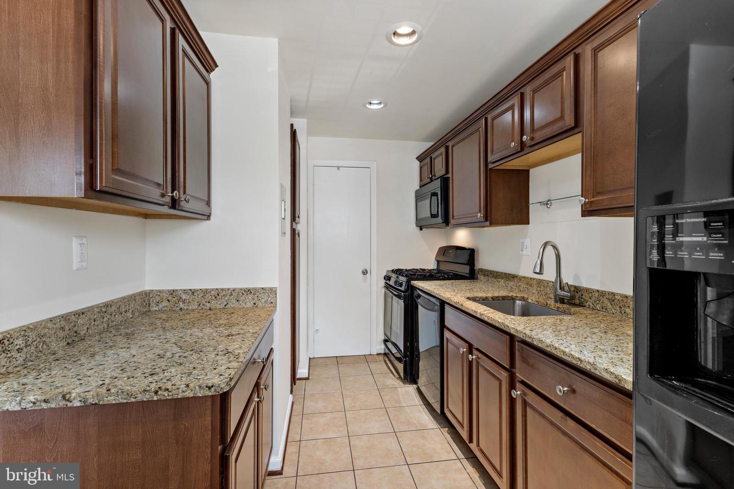 8228 MCCLELLAND PL, ALEXANDRIA, Virginia 22309, 3 Bedrooms Bedrooms, 6 Rooms Rooms,3 BathroomsBathrooms,Residential,For sale,8228 MCCLELLAND PL,VAFX2246288 MLS # VAFX2246288