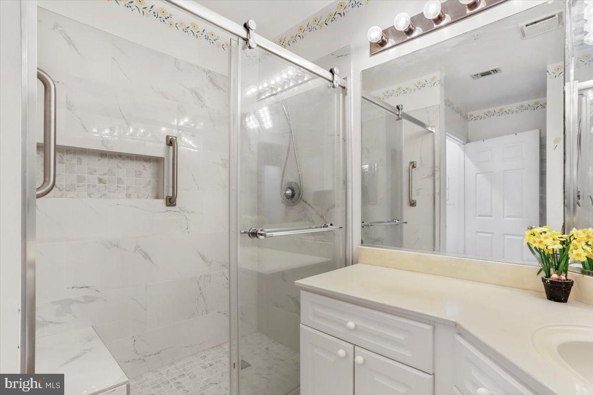 20273 BEECHWOOD TER #103, ASHBURN, Virginia 20147, 1 Bedroom Bedrooms, ,1 BathroomBathrooms,Residential,For sale,20273 BEECHWOOD TER #103,VALO2099042 MLS # VALO2099042