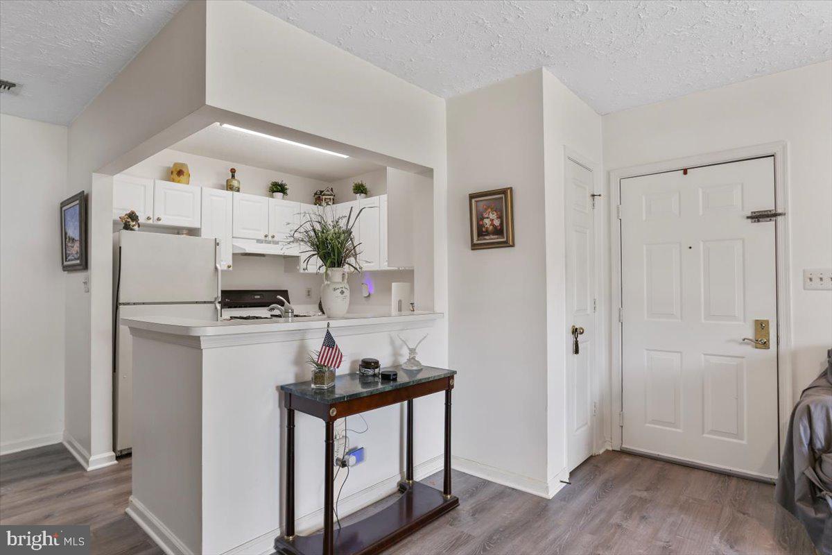20273 BEECHWOOD TER #103, ASHBURN, Virginia 20147, 1 Bedroom Bedrooms, ,1 BathroomBathrooms,Residential,For sale,20273 BEECHWOOD TER #103,VALO2099042 MLS # VALO2099042