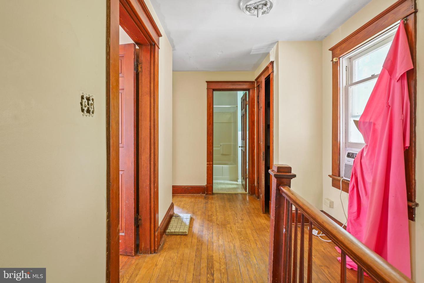 521-1/2 N LOUDOUN ST, WINCHESTER, Virginia 22601, 4 Bedrooms Bedrooms, 8 Rooms Rooms,1 BathroomBathrooms,Residential,For sale,521-1/2 N LOUDOUN ST,VAWI2007934 MLS # VAWI2007934