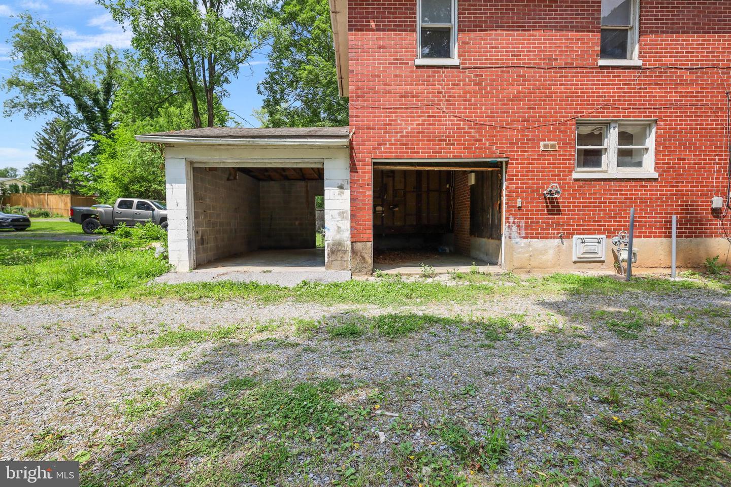 521-1/2 N LOUDOUN ST, WINCHESTER, Virginia 22601, 4 Bedrooms Bedrooms, 8 Rooms Rooms,1 BathroomBathrooms,Residential,For sale,521-1/2 N LOUDOUN ST,VAWI2007934 MLS # VAWI2007934