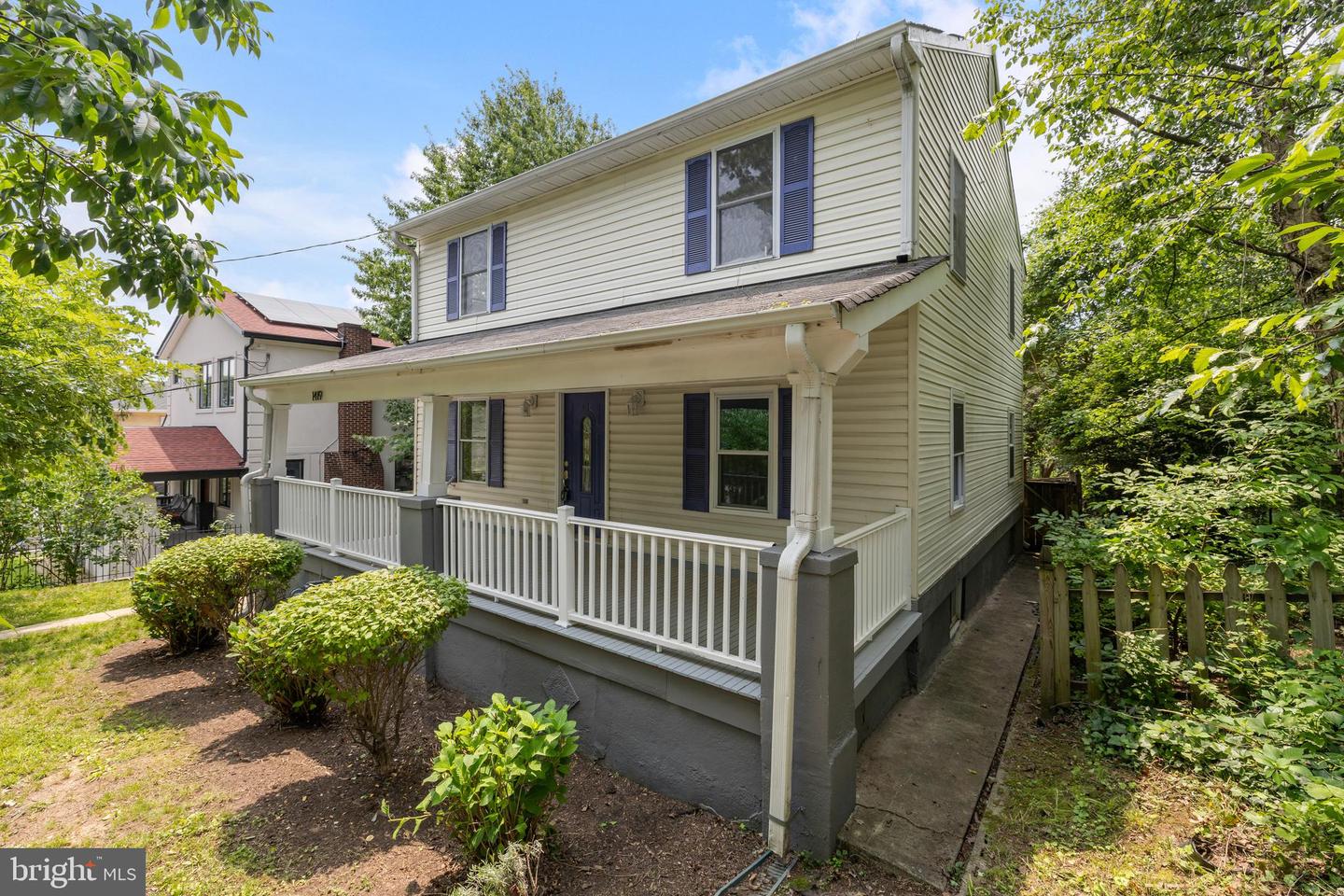 1419 LAWRENCE ST NE, WASHINGTON, District Of Columbia 20017, 4 Bedrooms Bedrooms, ,2 BathroomsBathrooms,Residential,For sale,1419 LAWRENCE ST NE,DCDC2204754 MLS # DCDC2204754