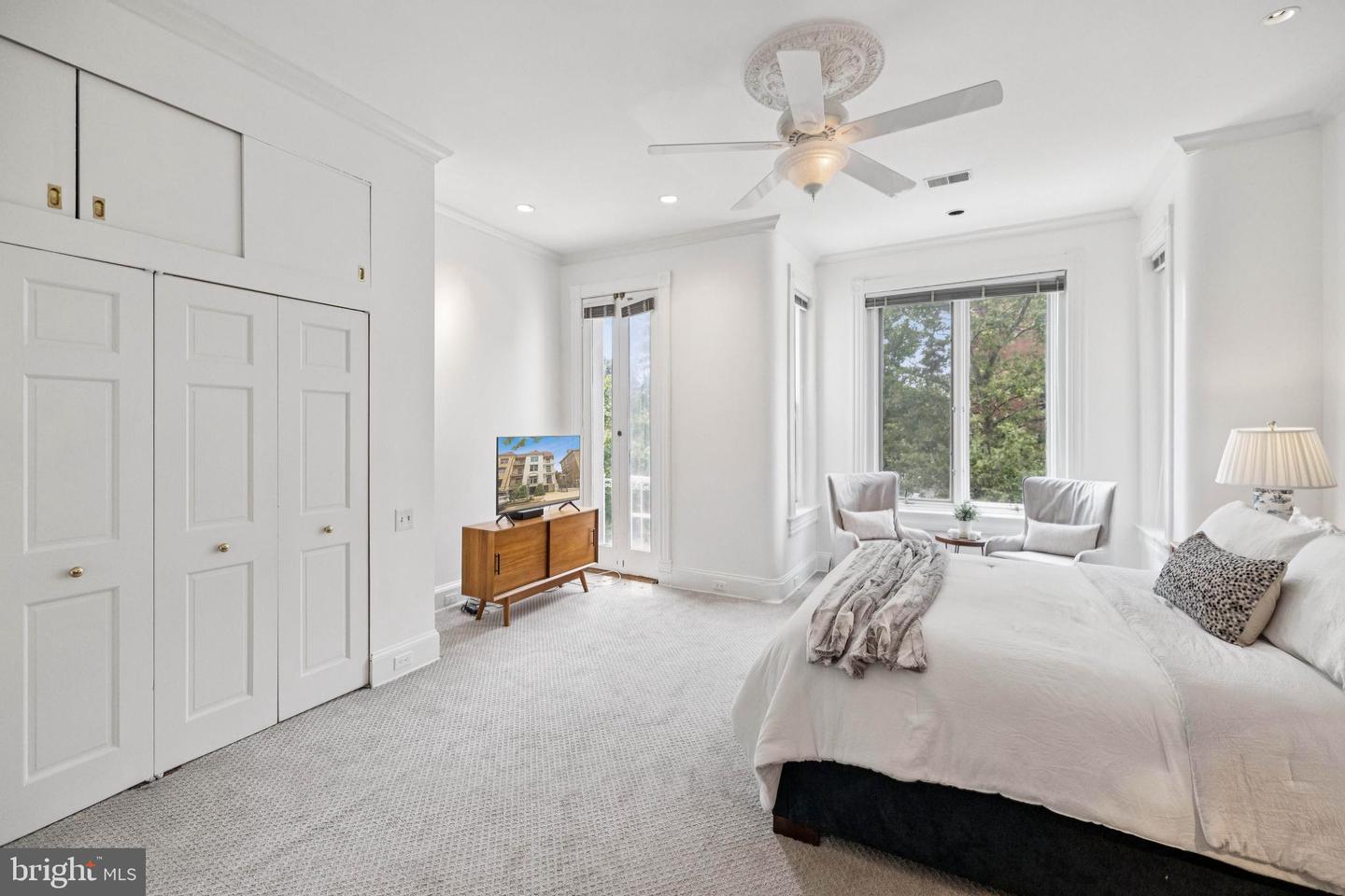 1827 PHELPS PL NW, WASHINGTON, District Of Columbia 20008, 5 Bedrooms Bedrooms, ,5 BathroomsBathrooms,Residential,For sale,1827 PHELPS PL NW,DCDC2204760 MLS # DCDC2204760