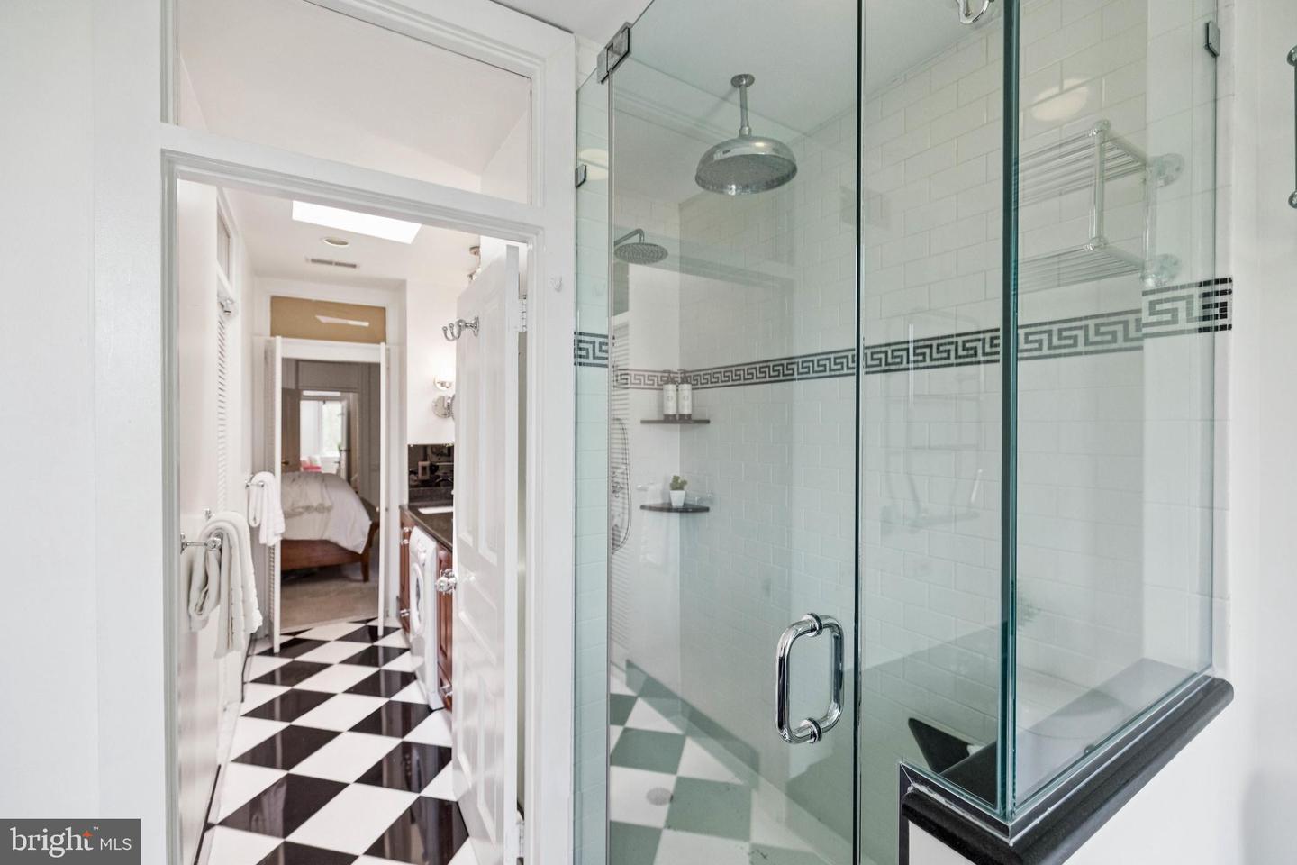 1827 PHELPS PL NW, WASHINGTON, District Of Columbia 20008, 5 Bedrooms Bedrooms, ,5 BathroomsBathrooms,Residential,For sale,1827 PHELPS PL NW,DCDC2204760 MLS # DCDC2204760