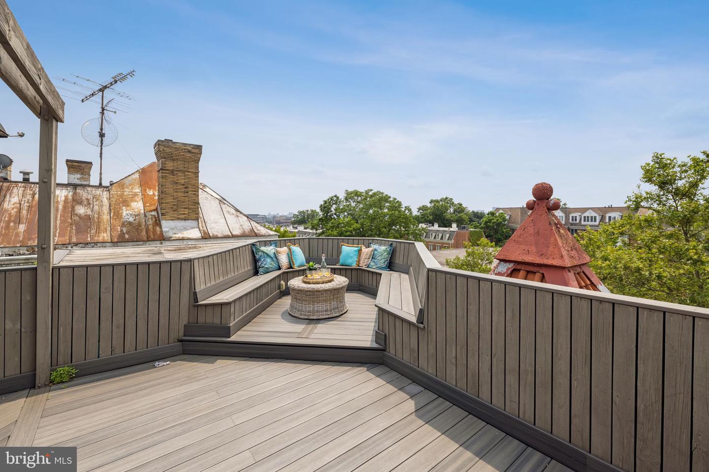 1827 PHELPS PL NW, WASHINGTON, District Of Columbia 20008, 5 Bedrooms Bedrooms, ,5 BathroomsBathrooms,Residential,For sale,1827 PHELPS PL NW,DCDC2204760 MLS # DCDC2204760