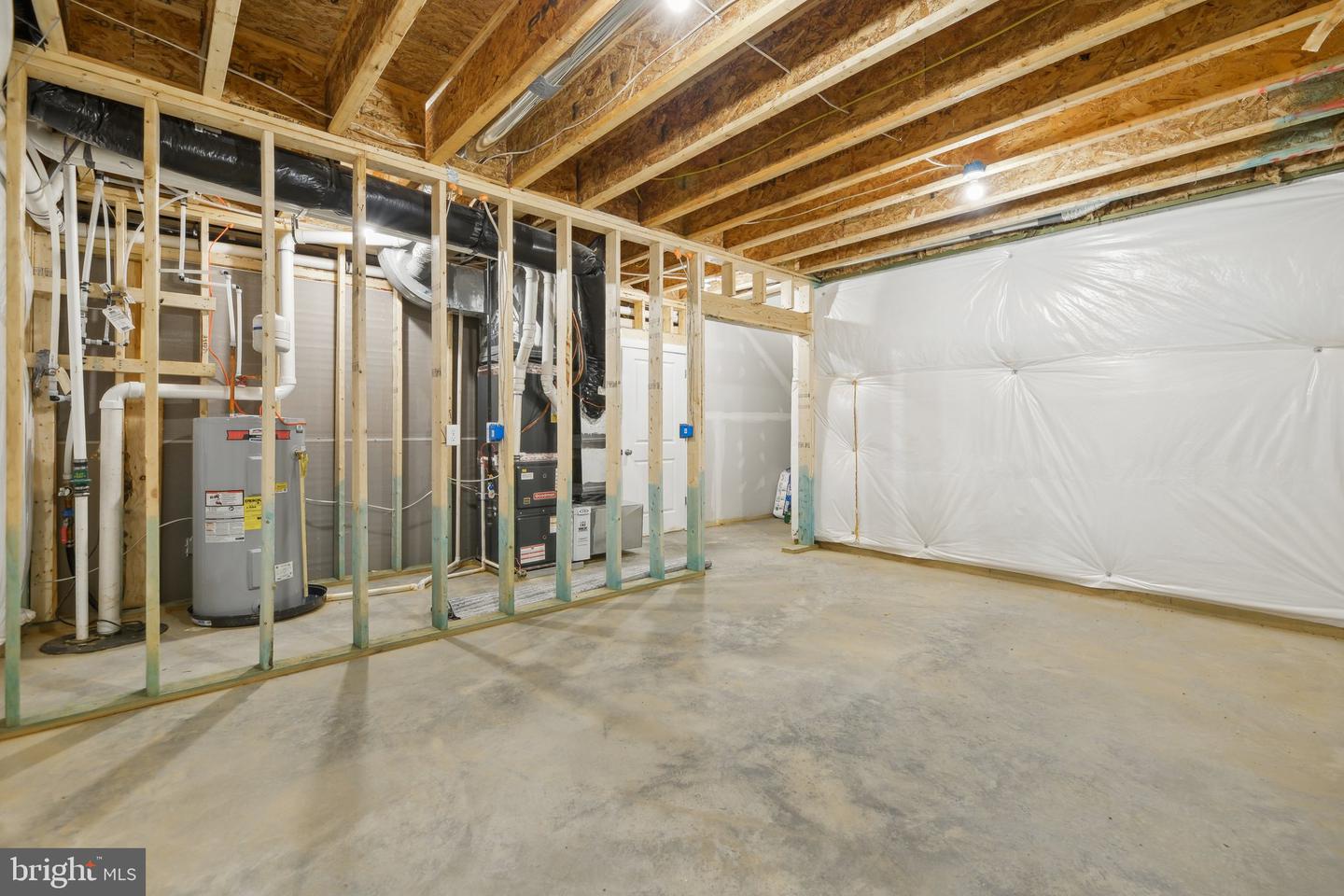 3413 WOODED RUN DR, BROAD RUN, Virginia 20137, 3 Bedrooms Bedrooms, ,4 BathroomsBathrooms,Residential,For sale,3413 WOODED RUN DR,VAFQ2016982 MLS # VAFQ2016982