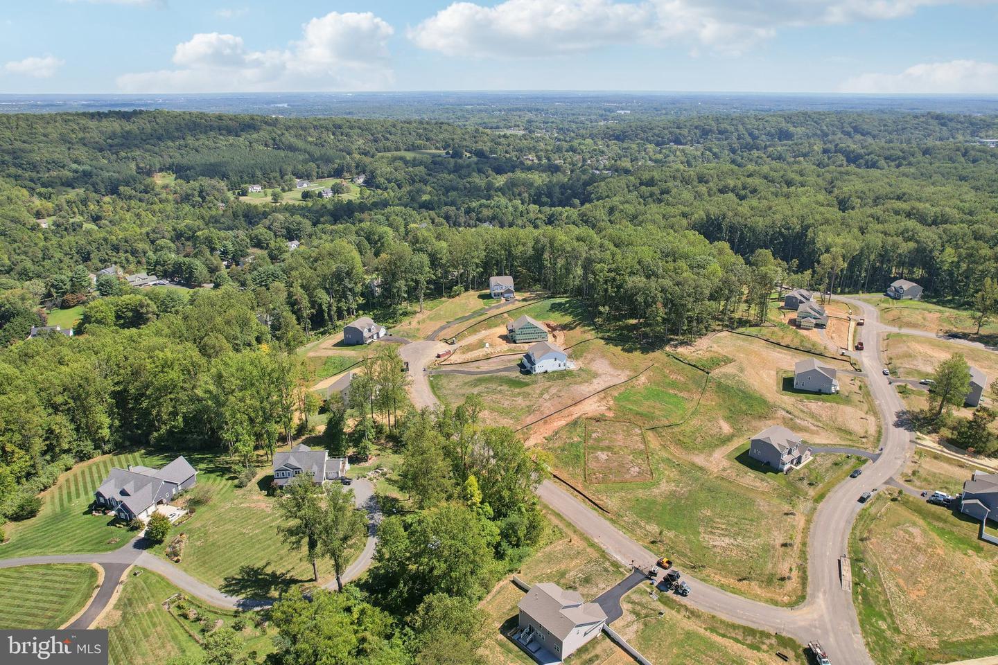 3413 WOODED RUN DR, BROAD RUN, Virginia 20137, 3 Bedrooms Bedrooms, ,4 BathroomsBathrooms,Residential,For sale,3413 WOODED RUN DR,VAFQ2016982 MLS # VAFQ2016982