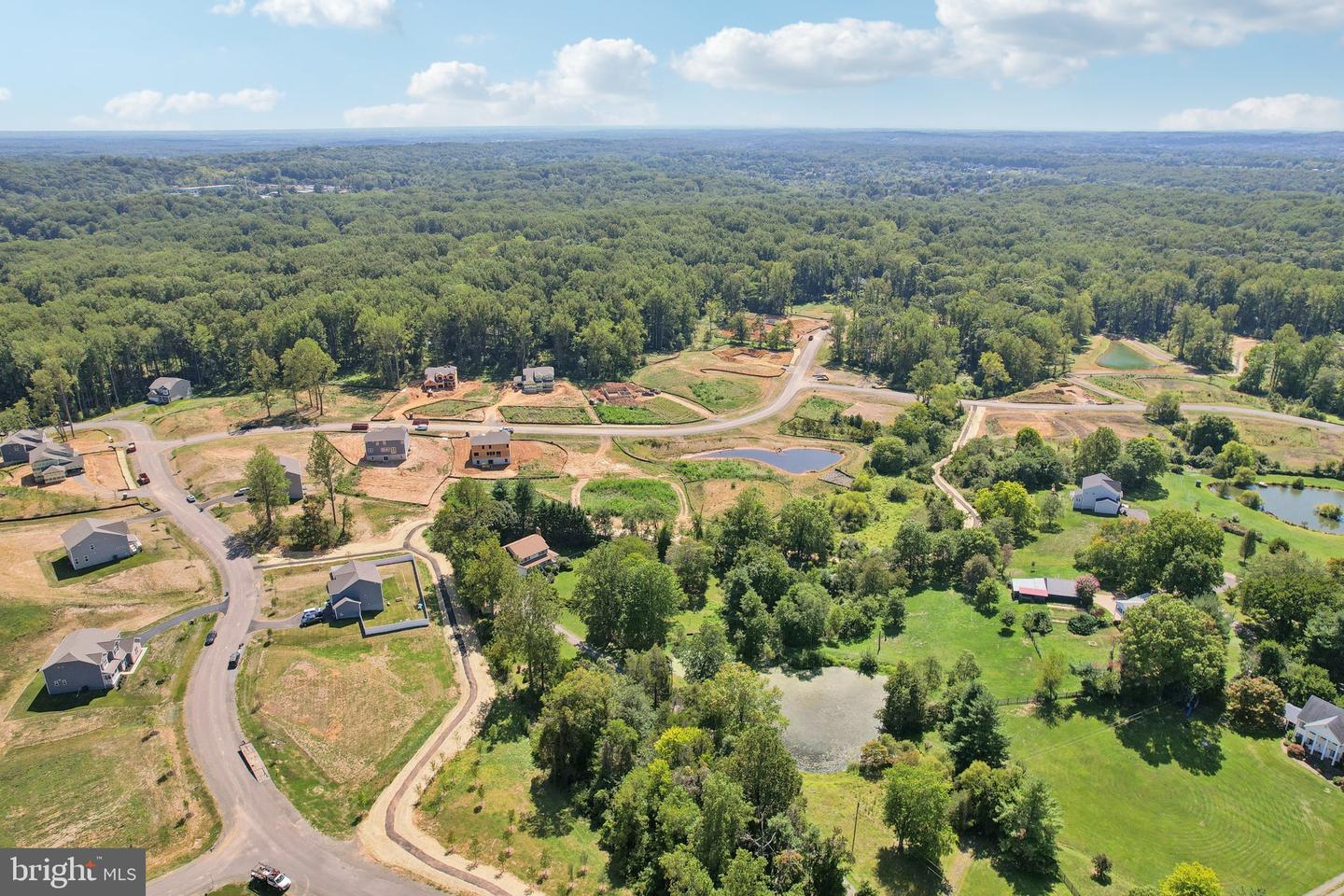 3413 WOODED RUN DR, BROAD RUN, Virginia 20137, 3 Bedrooms Bedrooms, ,4 BathroomsBathrooms,Residential,For sale,3413 WOODED RUN DR,VAFQ2016982 MLS # VAFQ2016982