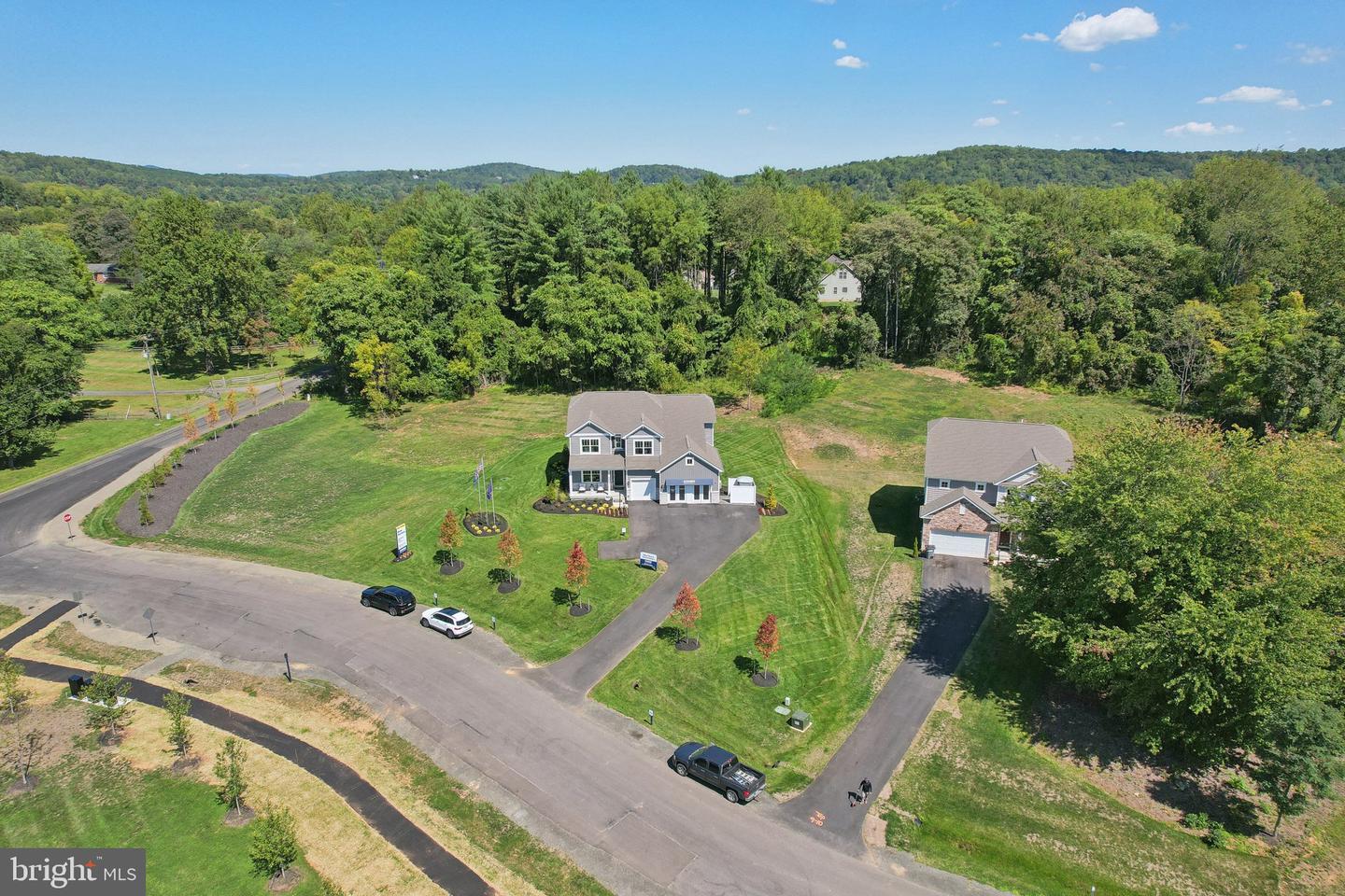 3413 WOODED RUN DR, BROAD RUN, Virginia 20137, 3 Bedrooms Bedrooms, ,4 BathroomsBathrooms,Residential,For sale,3413 WOODED RUN DR,VAFQ2016982 MLS # VAFQ2016982