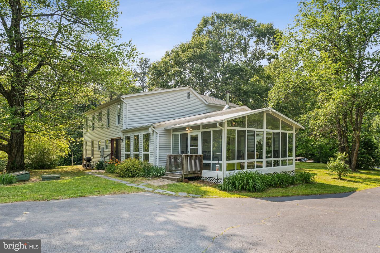 7500 MUSCOE PL, KING GEORGE, Virginia 22485, 4 Bedrooms Bedrooms, 15 Rooms Rooms,3 BathroomsBathrooms,Residential,For sale,7500 MUSCOE PL,VAKG2006562 MLS # VAKG2006562