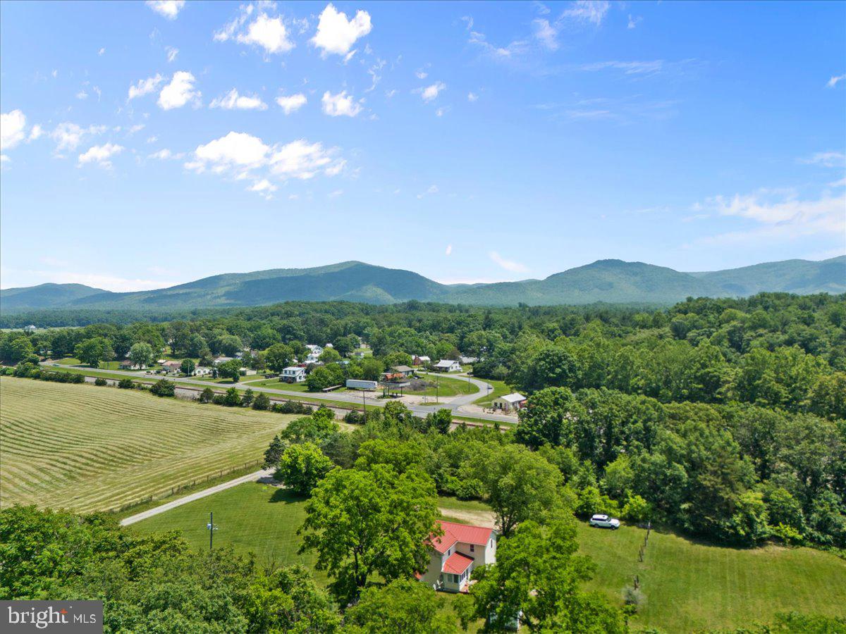 6772 EAST SIDE, ELKTON, Virginia 22827, 3 Bedrooms Bedrooms, ,2 BathroomsBathrooms,Residential,For sale,6772 EAST SIDE,VARO2002374 MLS # VARO2002374