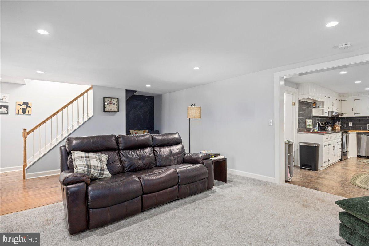6772 EAST SIDE, ELKTON, Virginia 22827, 3 Bedrooms Bedrooms, ,2 BathroomsBathrooms,Residential,For sale,6772 EAST SIDE,VARO2002374 MLS # VARO2002374