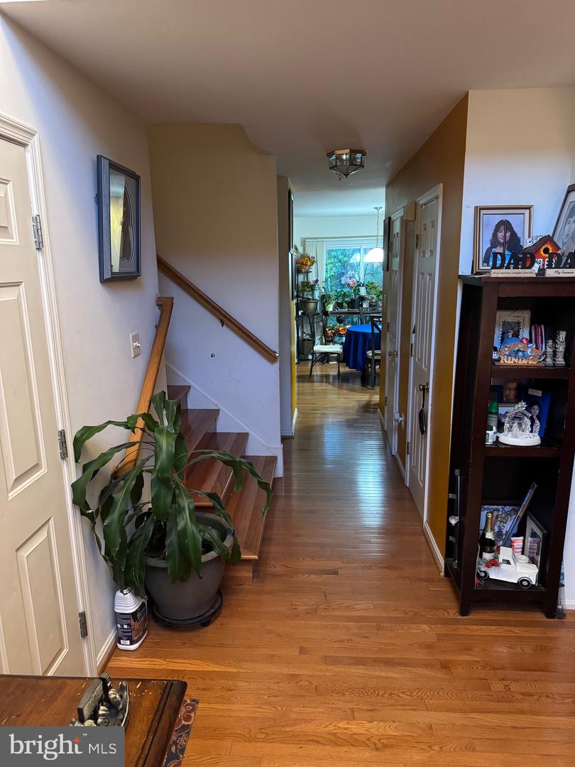 8807 GRANTHAM CT, BRISTOW, Virginia 20136, 5 Bedrooms Bedrooms, ,3 BathroomsBathrooms,Residential,For sale,8807 GRANTHAM CT,VAPW2096642 MLS # VAPW2096642