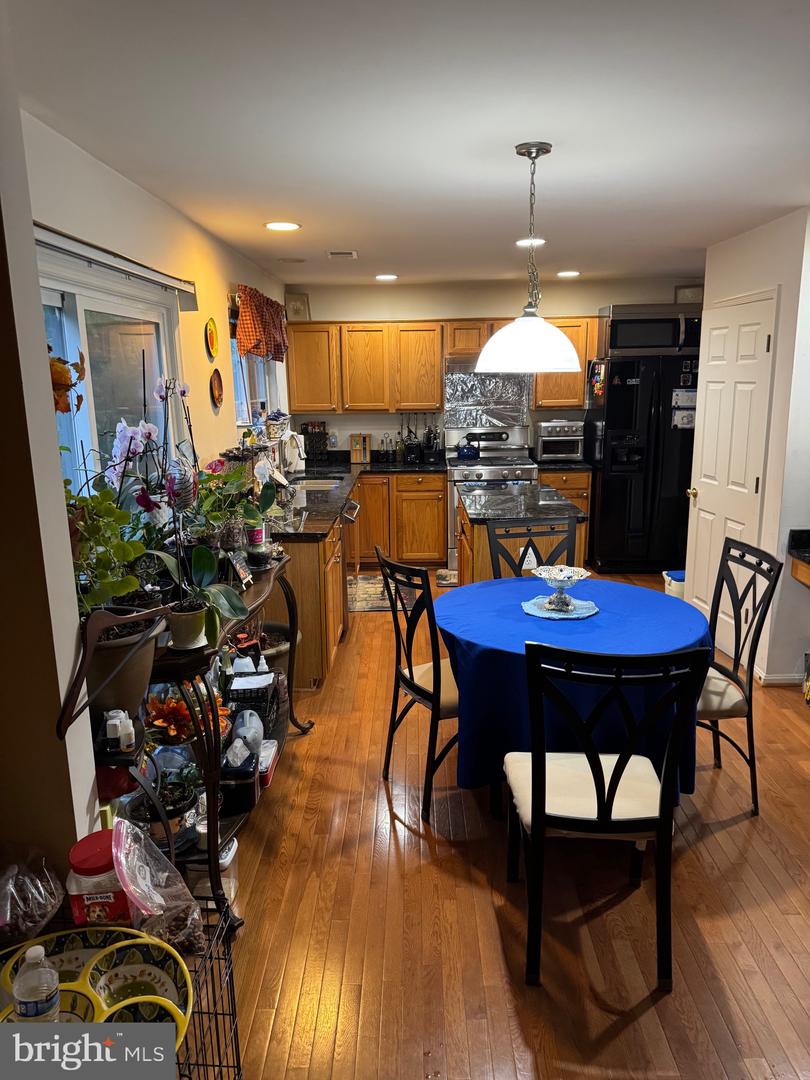 8807 GRANTHAM CT, BRISTOW, Virginia 20136, 5 Bedrooms Bedrooms, ,3 BathroomsBathrooms,Residential,For sale,8807 GRANTHAM CT,VAPW2096642 MLS # VAPW2096642