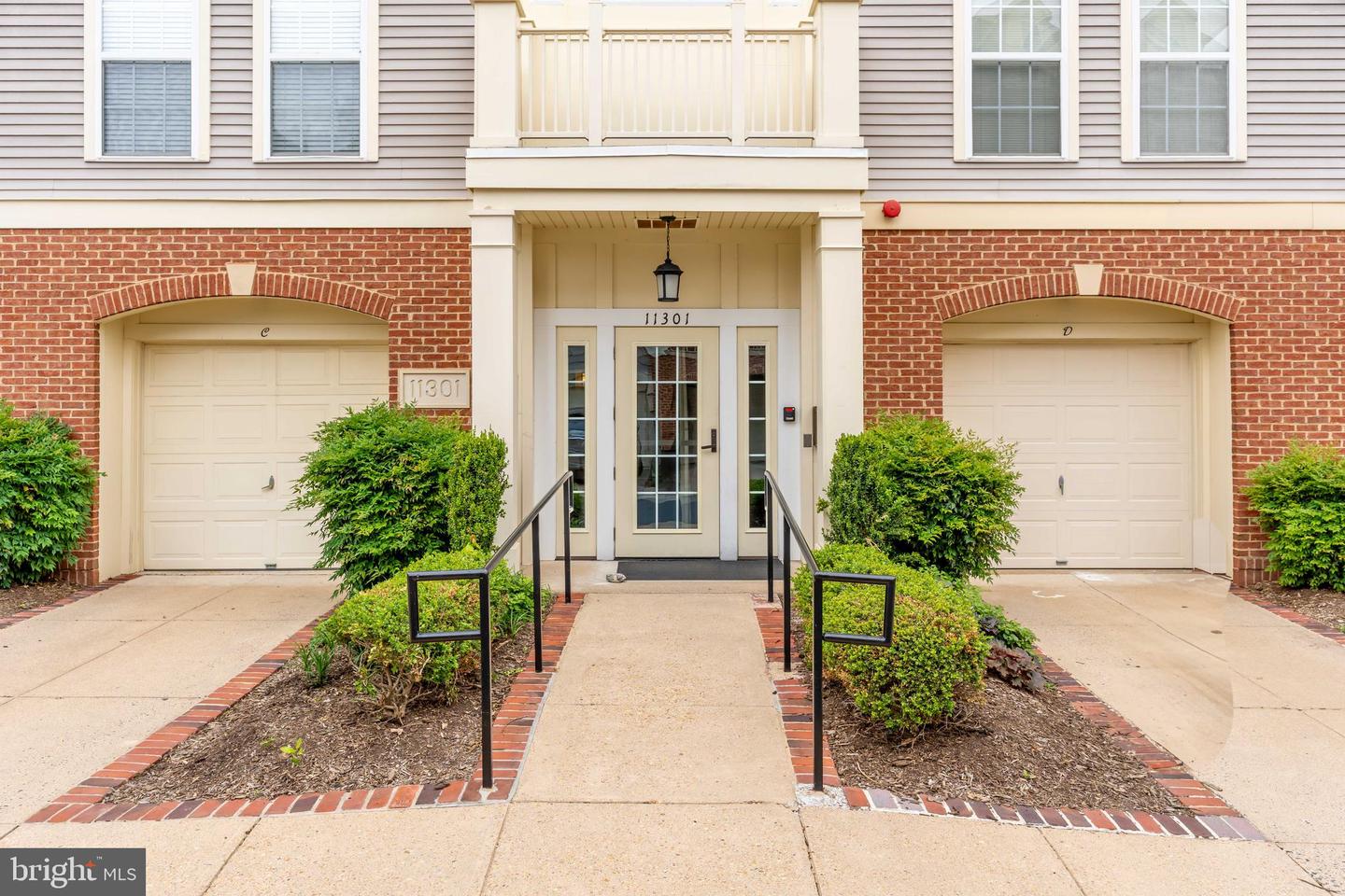 11301 WESTBROOK MILL LN #202, FAIRFAX, Virginia 22030, 3 Bedrooms Bedrooms, ,2 BathroomsBathrooms,Residential,For sale,11301 WESTBROOK MILL LN #202,VAFX2246402 MLS # VAFX2246402