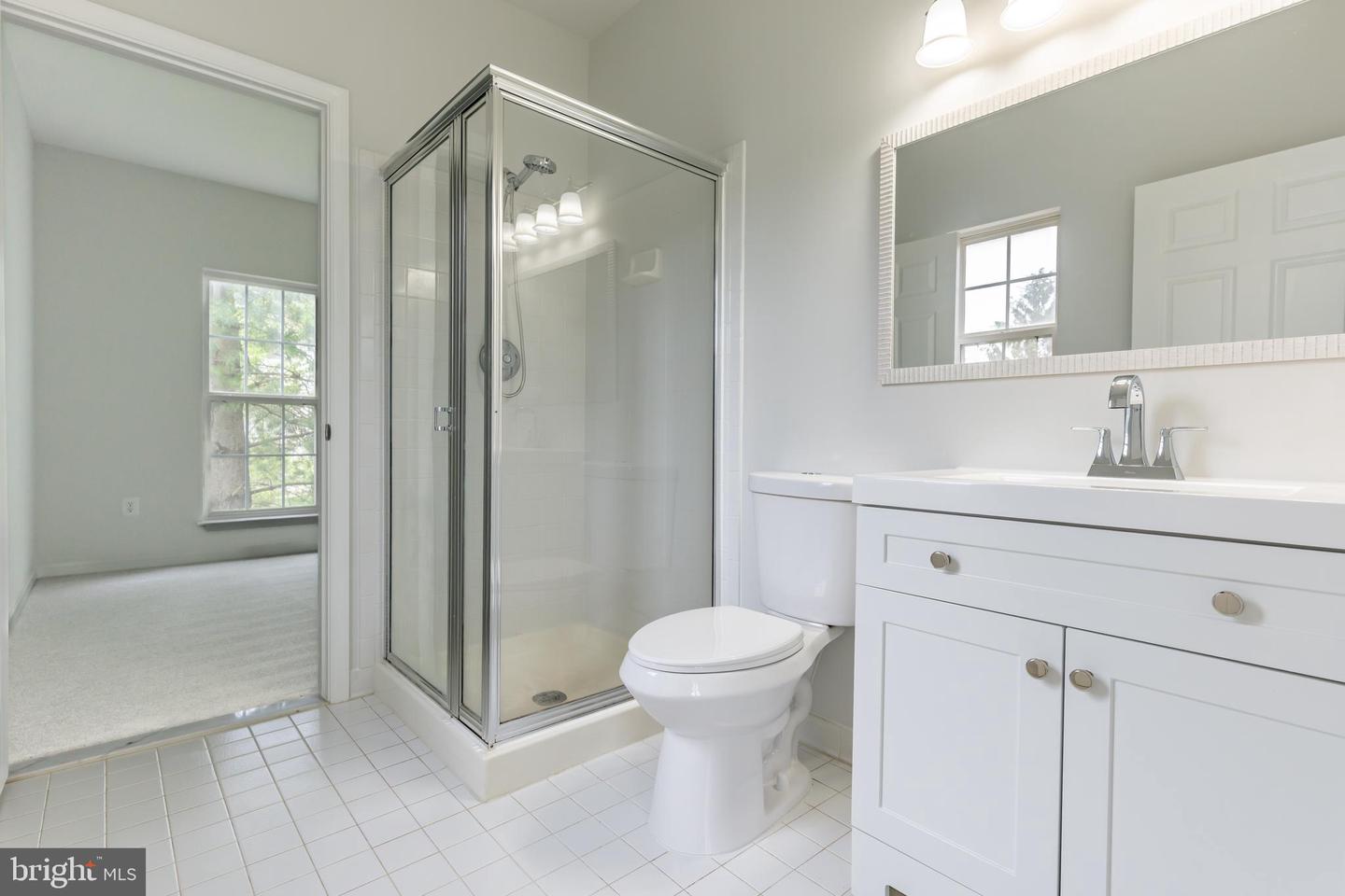 11301 WESTBROOK MILL LN #202, FAIRFAX, Virginia 22030, 3 Bedrooms Bedrooms, ,2 BathroomsBathrooms,Residential,For sale,11301 WESTBROOK MILL LN #202,VAFX2246402 MLS # VAFX2246402
