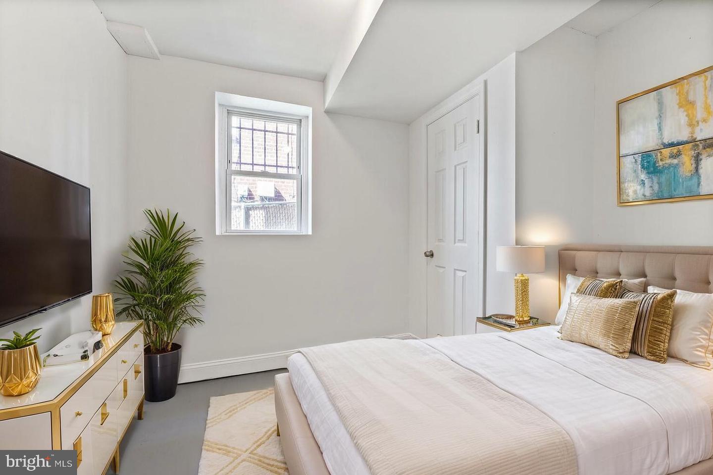 212 DIVISION AVE NE, WASHINGTON, District Of Columbia 20019, 4 Bedrooms Bedrooms, ,2 BathroomsBathrooms,Residential,For sale,212 DIVISION AVE NE,DCDC2204838 MLS # DCDC2204838