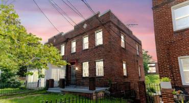 212 DIVISION AVE NE, WASHINGTON, District Of Columbia 20019, 4 Bedrooms Bedrooms, ,2 BathroomsBathrooms,Residential,For sale,212 DIVISION AVE NE,DCDC2204838 MLS # DCDC2204838