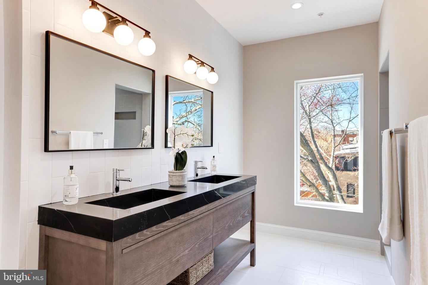 842 MADISON ST NW #B, WASHINGTON, District Of Columbia 20011, 4 Bedrooms Bedrooms, ,3 BathroomsBathrooms,Residential,For sale,842 MADISON ST NW #B,DCDC2204620 MLS # DCDC2204620