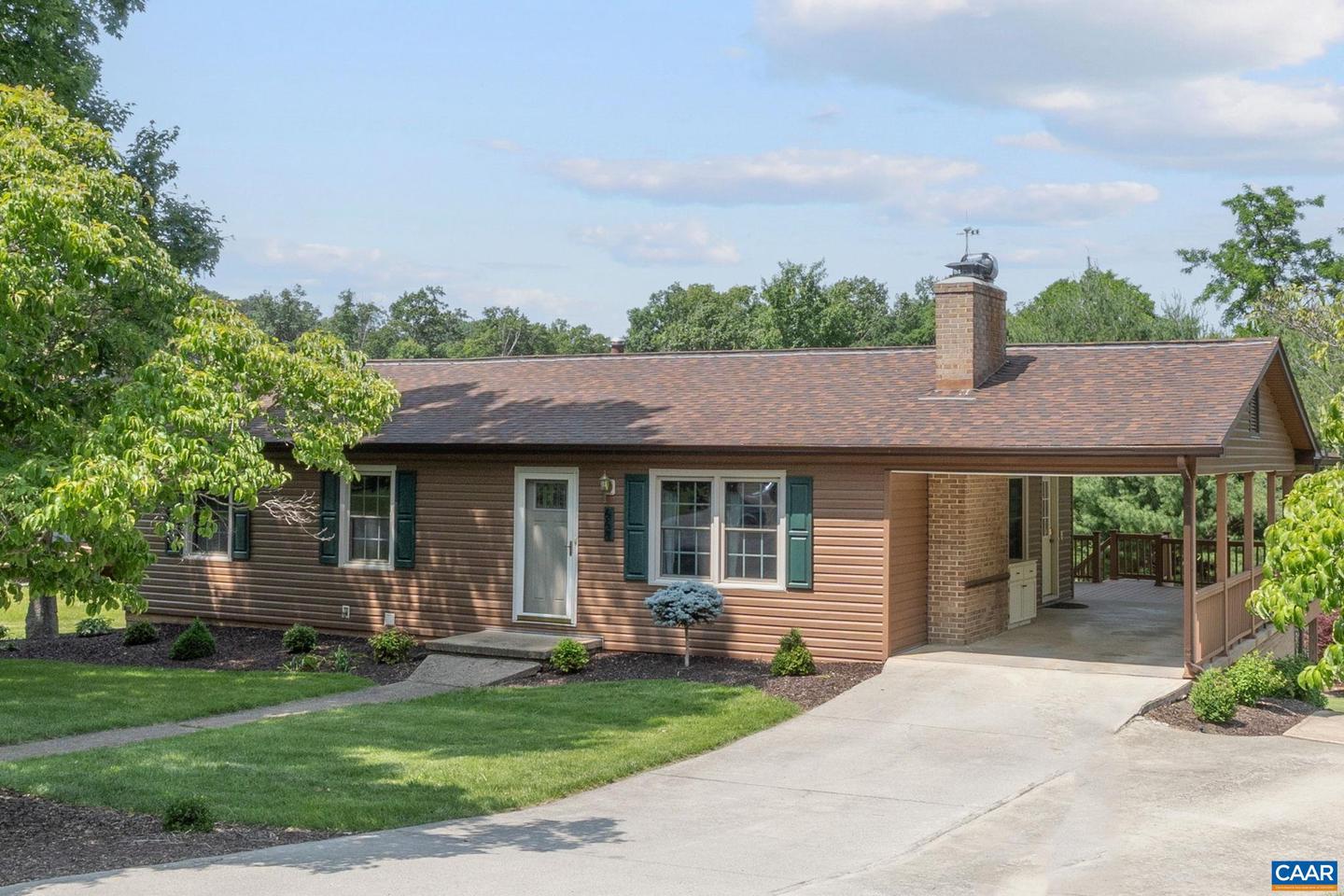 668 GLORIA PL, STAUNTON, Virginia 24401, 3 Bedrooms Bedrooms, ,2 BathroomsBathrooms,Residential,For sale,668 GLORIA PL,665468 MLS # 665468