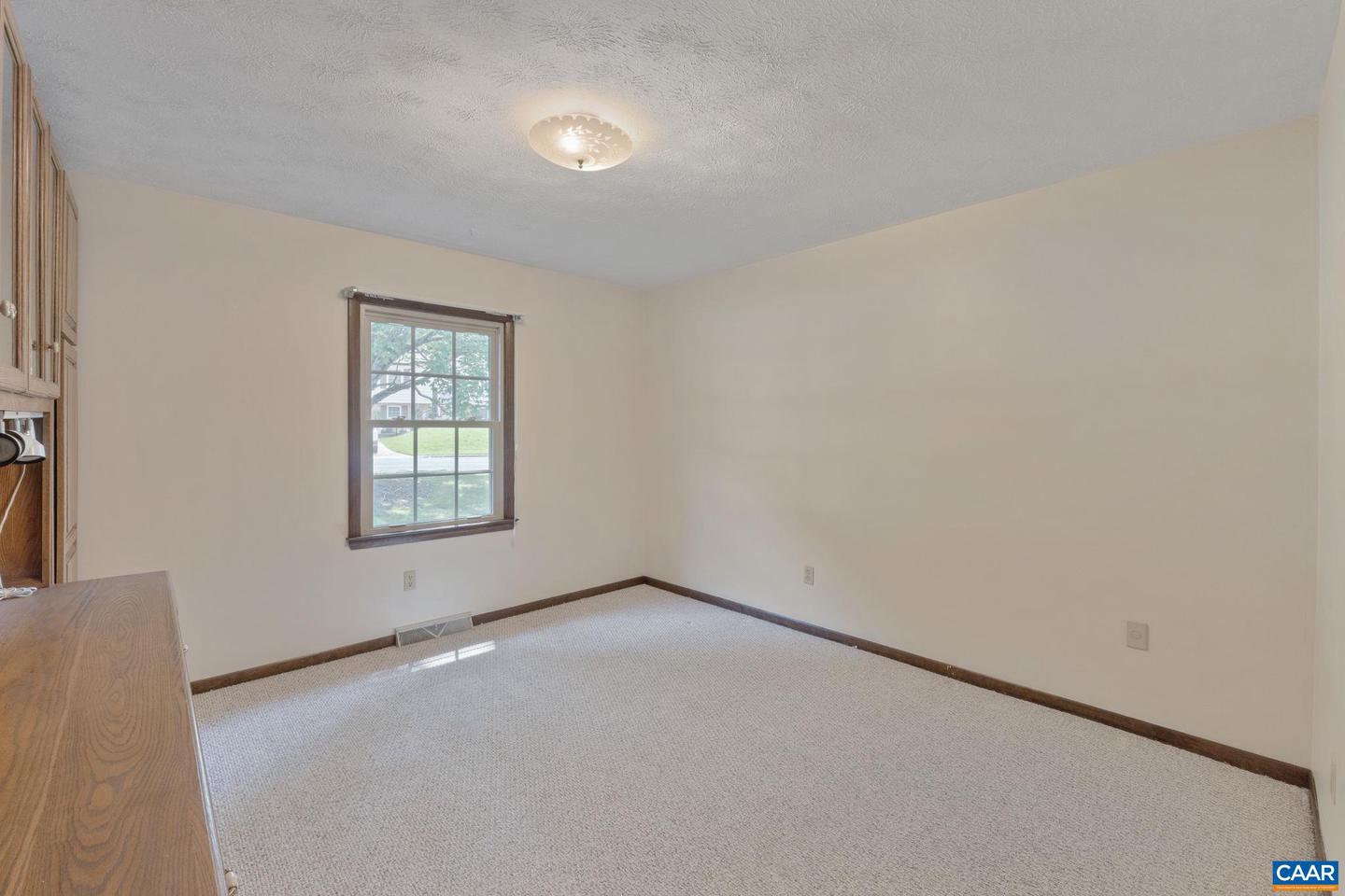 668 GLORIA PL, STAUNTON, Virginia 24401, 3 Bedrooms Bedrooms, ,2 BathroomsBathrooms,Residential,For sale,668 GLORIA PL,665468 MLS # 665468