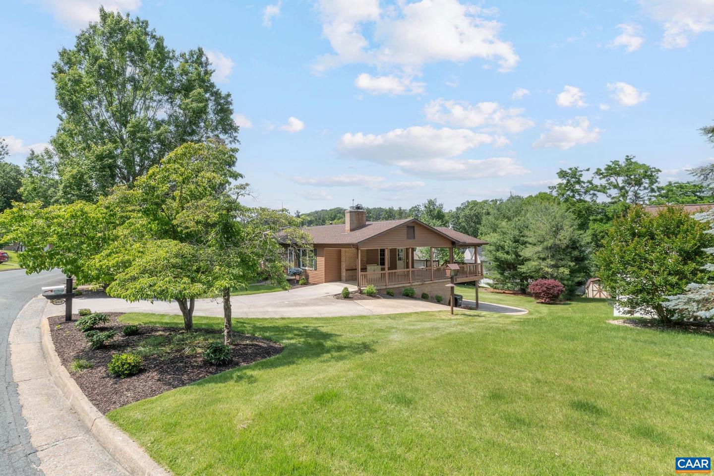 668 GLORIA PL, STAUNTON, Virginia 24401, 3 Bedrooms Bedrooms, ,2 BathroomsBathrooms,Residential,For sale,668 GLORIA PL,665468 MLS # 665468