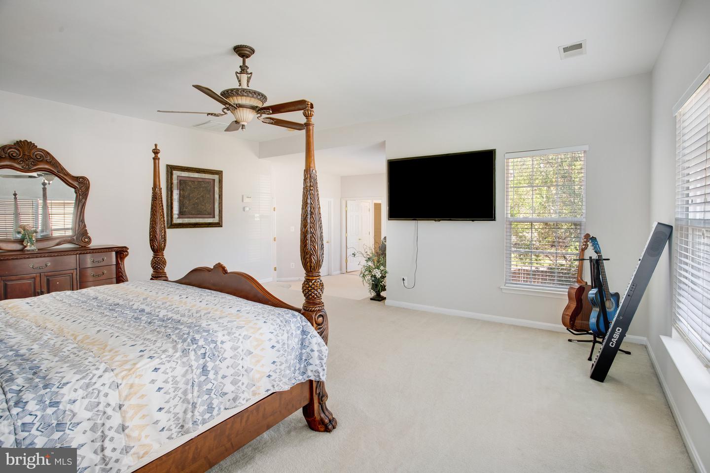 9226 CAMPFIRE CT, BRISTOW, Virginia 20136, 4 Bedrooms Bedrooms, ,3 BathroomsBathrooms,Residential,For sale,9226 CAMPFIRE CT,VAPW2096524 MLS # VAPW2096524