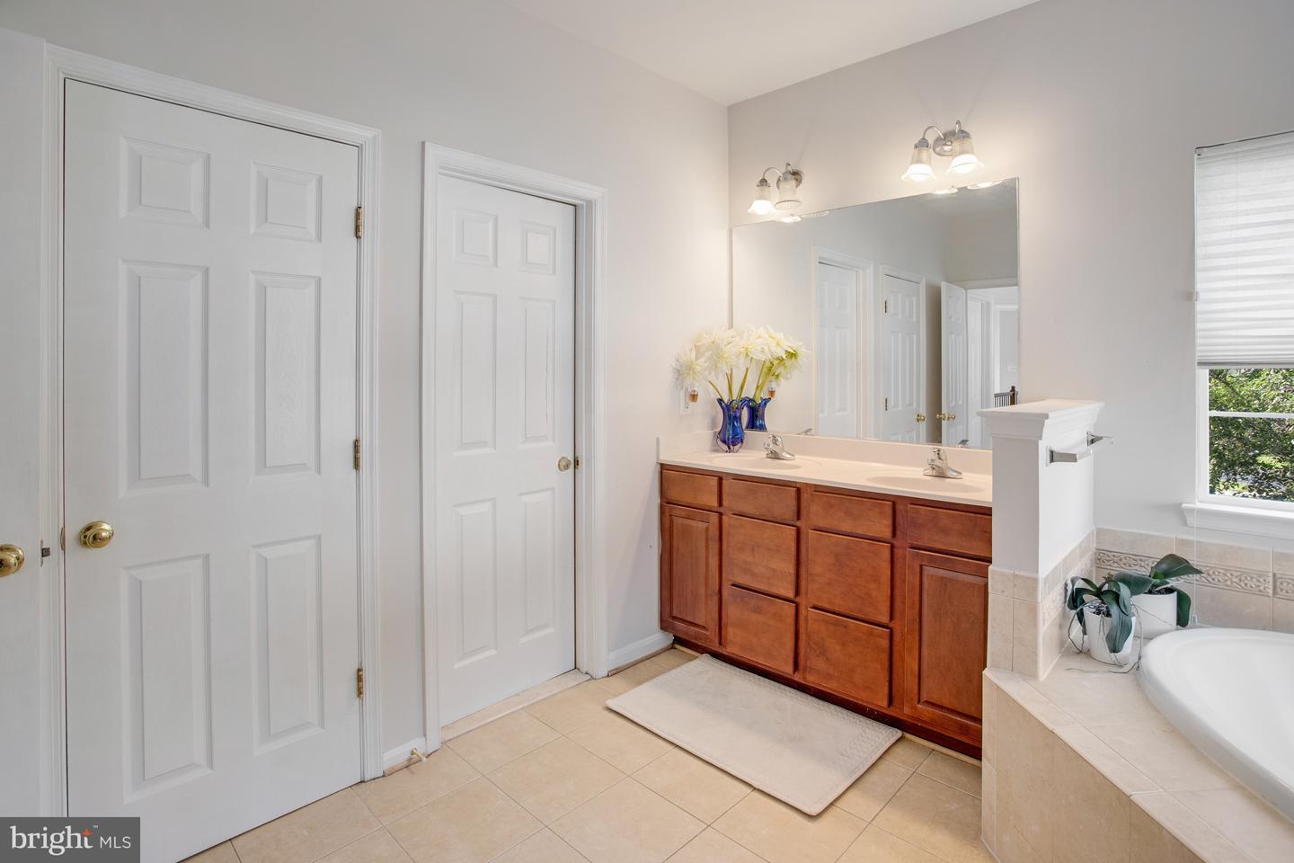 9226 CAMPFIRE CT, BRISTOW, Virginia 20136, 4 Bedrooms Bedrooms, ,3 BathroomsBathrooms,Residential,For sale,9226 CAMPFIRE CT,VAPW2096524 MLS # VAPW2096524