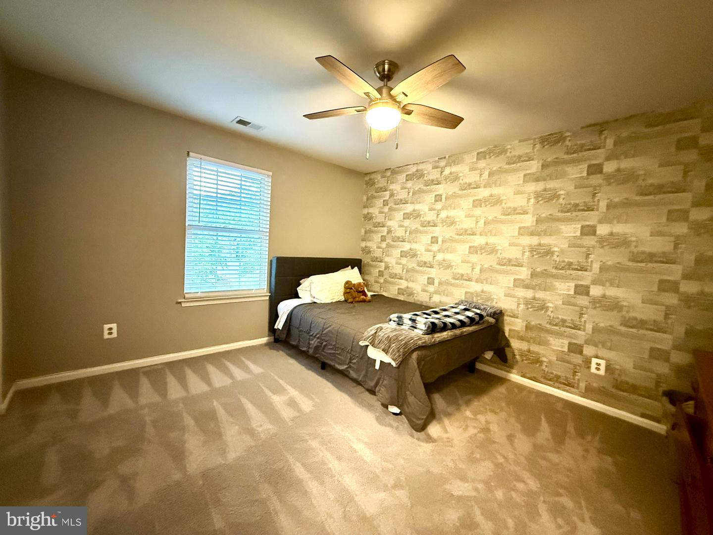 1406 VALEBROOK LN, HERNDON, Virginia 20170, 4 Bedrooms Bedrooms, ,3 BathroomsBathrooms,Residential,For sale,1406 VALEBROOK LN,VAFX2246404 MLS # VAFX2246404