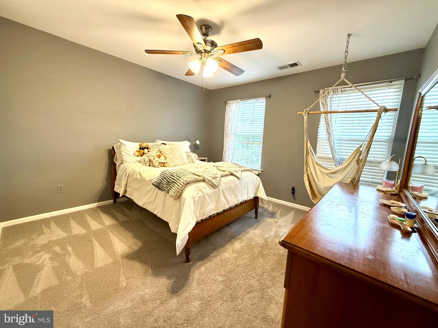 1406 VALEBROOK LN, HERNDON, Virginia 20170, 4 Bedrooms Bedrooms, ,3 BathroomsBathrooms,Residential,For sale,1406 VALEBROOK LN,VAFX2246404 MLS # VAFX2246404