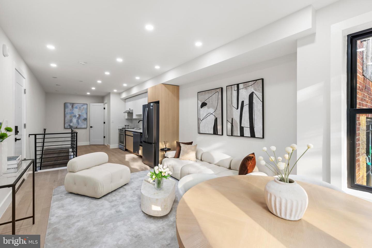 3923 14TH ST NW #2, WASHINGTON, District Of Columbia 20011, 2 Bedrooms Bedrooms, ,2 BathroomsBathrooms,Residential,For sale,3923 14TH ST NW #2,DCDC2204846 MLS # DCDC2204846