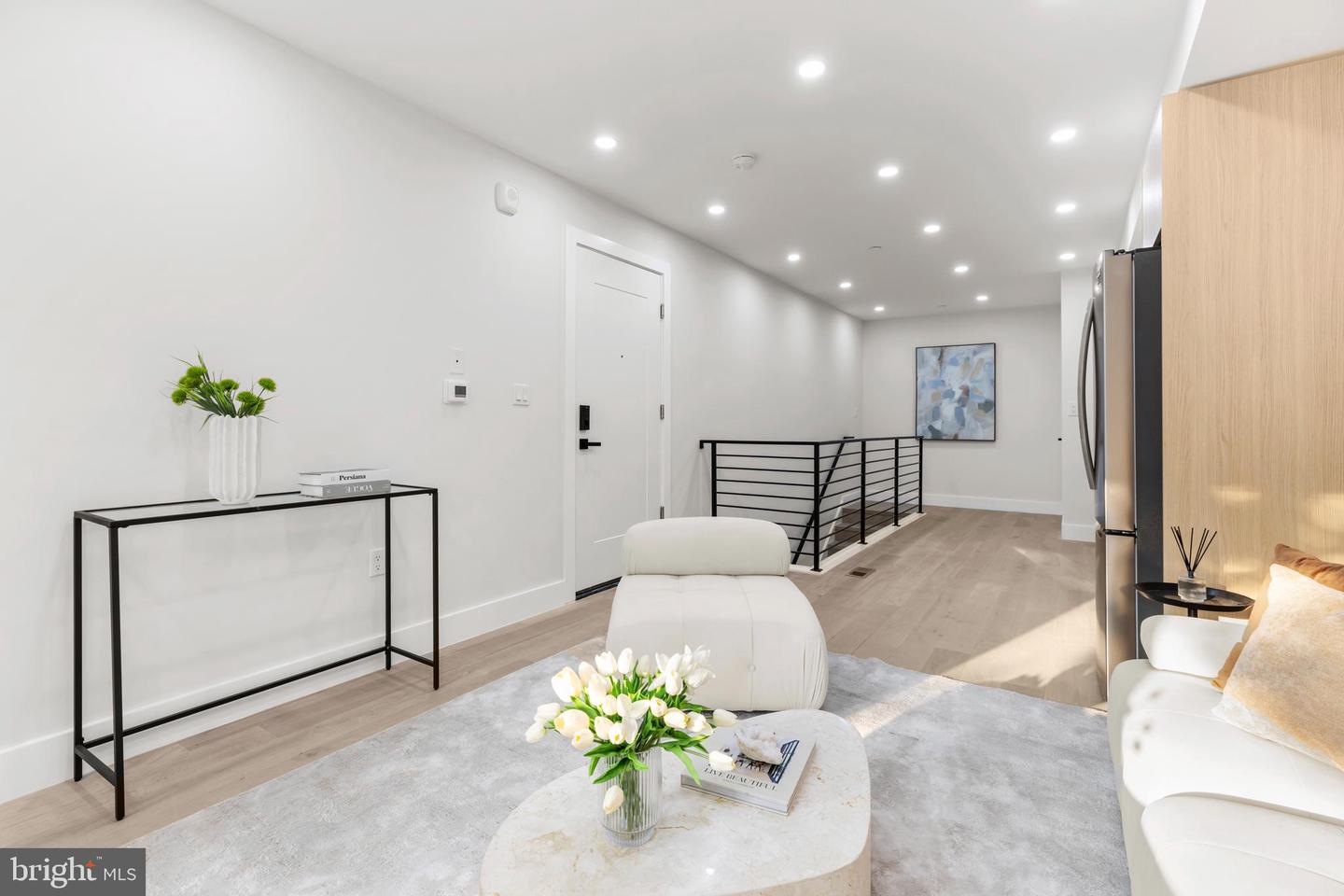3923 14TH ST NW #2, WASHINGTON, District Of Columbia 20011, 2 Bedrooms Bedrooms, ,2 BathroomsBathrooms,Residential,For sale,3923 14TH ST NW #2,DCDC2204846 MLS # DCDC2204846