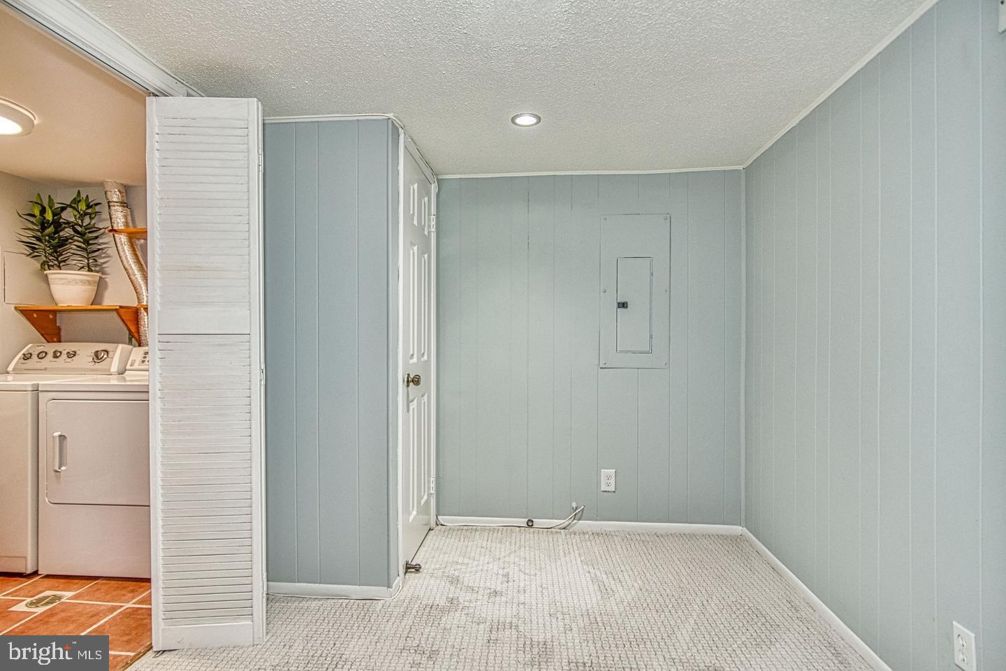 2990 S COLUMBUS STREET, ARLINGTON, Virginia 22206, 2 Bedrooms Bedrooms, ,2 BathroomsBathrooms,Residential,For sale,2990 S COLUMBUS STREET,VAAX2046306 MLS # VAAX2046306
