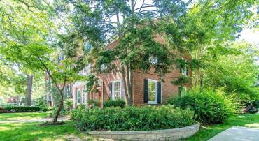 2990 S COLUMBUS STREET, ARLINGTON, Virginia 22206, 2 Bedrooms Bedrooms, ,2 BathroomsBathrooms,Residential,For sale,2990 S COLUMBUS STREET,VAAX2046306 MLS # VAAX2046306