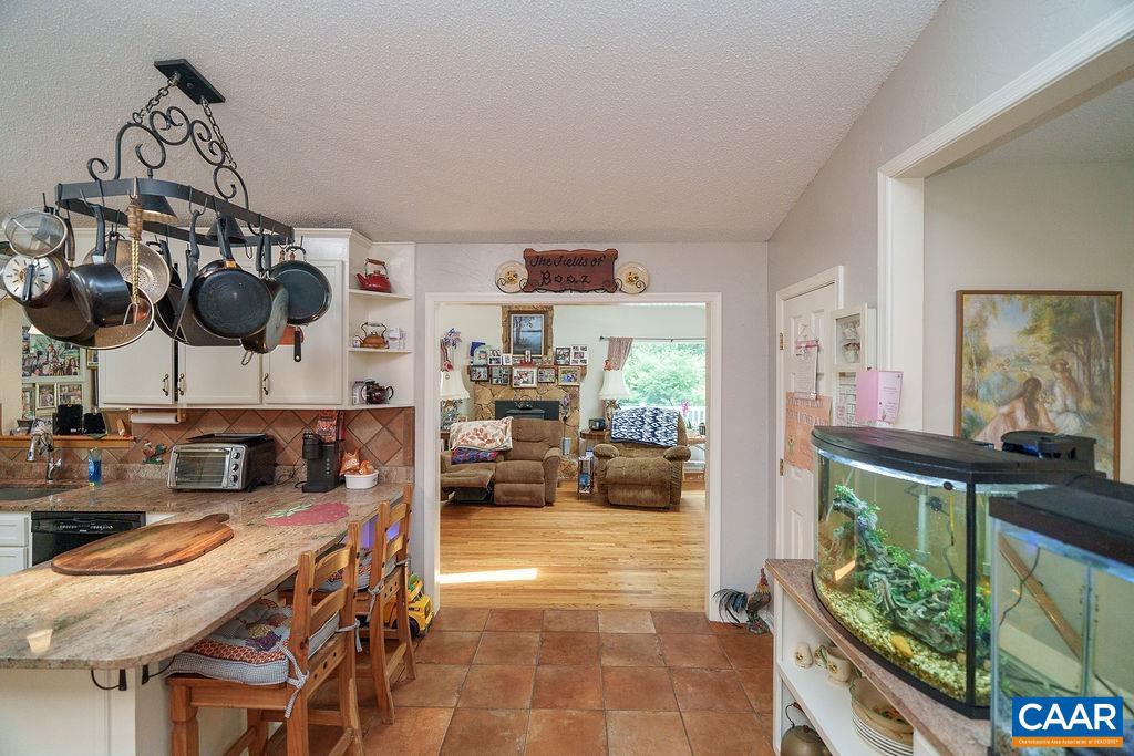 2220 RIDGEWAY LN, CHARLOTTESVILLE, Virginia 22911, 5 Bedrooms Bedrooms, ,3 BathroomsBathrooms,Residential,For sale,2220 RIDGEWAY LN,665556 MLS # 665556