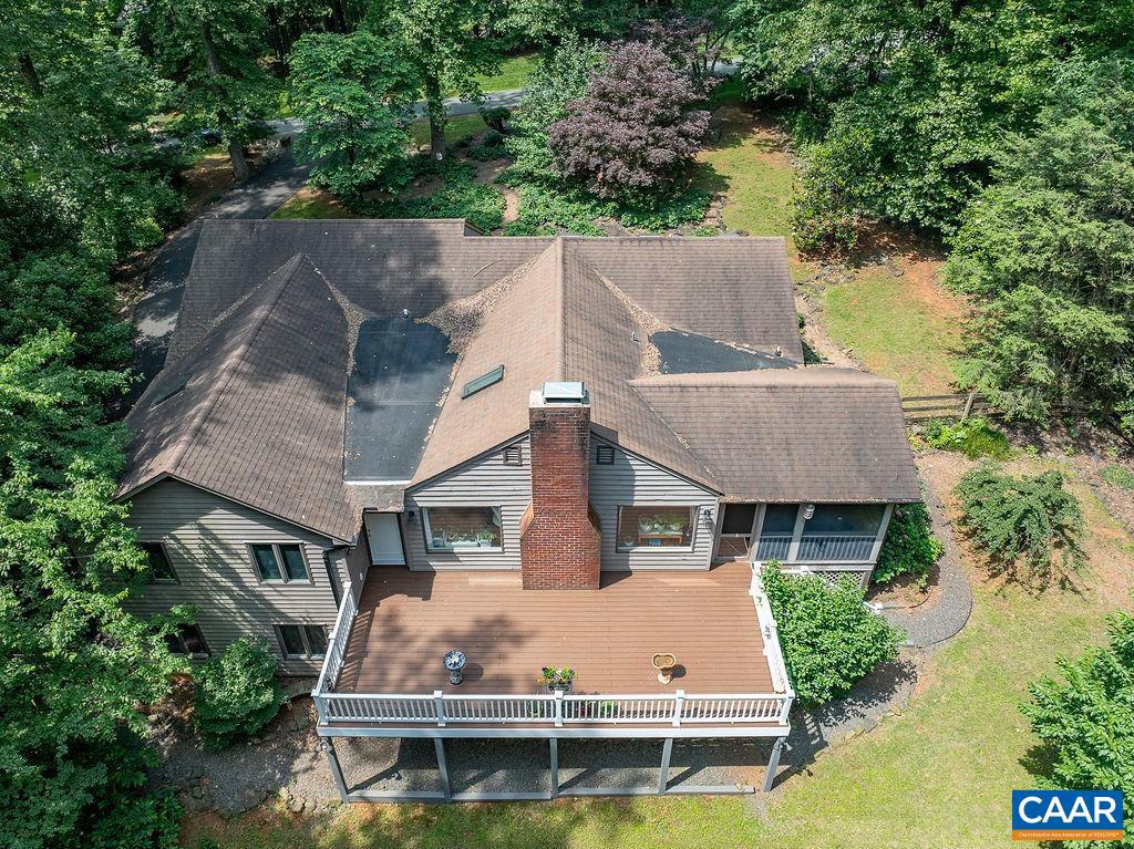 2220 RIDGEWAY LN, CHARLOTTESVILLE, Virginia 22911, 5 Bedrooms Bedrooms, ,3 BathroomsBathrooms,Residential,For sale,2220 RIDGEWAY LN,665556 MLS # 665556