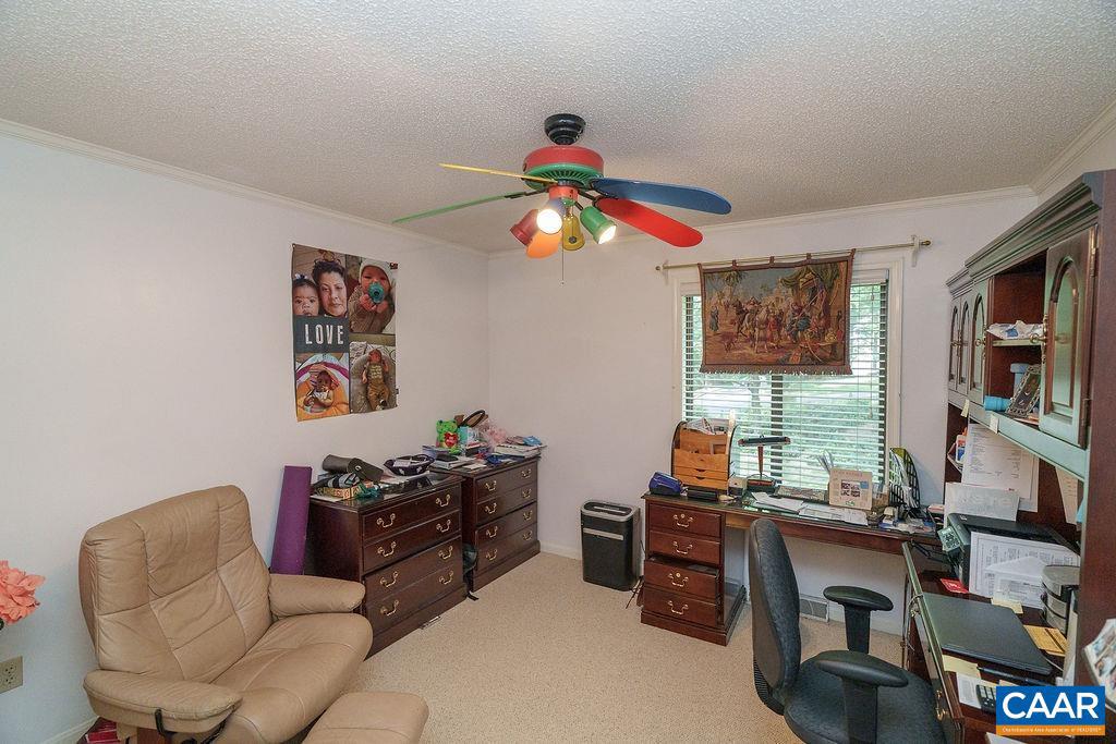 2220 RIDGEWAY LN, CHARLOTTESVILLE, Virginia 22911, 5 Bedrooms Bedrooms, ,3 BathroomsBathrooms,Residential,For sale,2220 RIDGEWAY LN,665556 MLS # 665556