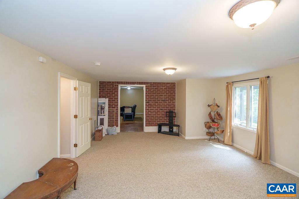 2220 RIDGEWAY LN, CHARLOTTESVILLE, Virginia 22911, 5 Bedrooms Bedrooms, ,3 BathroomsBathrooms,Residential,For sale,2220 RIDGEWAY LN,665556 MLS # 665556